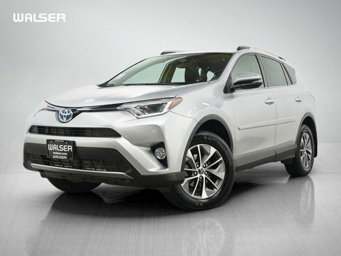 Used 2016 Toyota RAV4 XLE AWD/4WD image 1