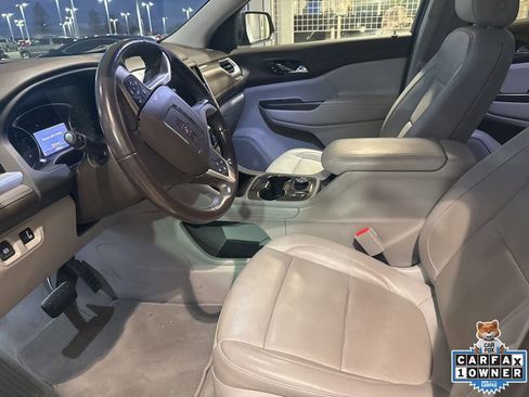 Used 2020 GMC Acadia SLT image 18