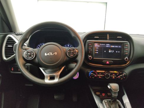 Used 2022 Kia Soul LX FWD image 22