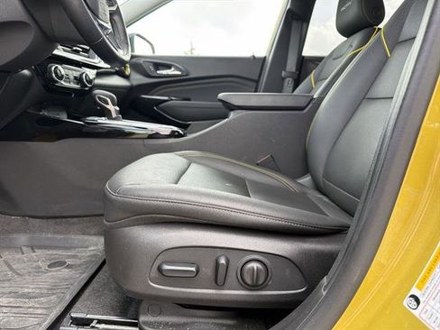 Used 2024 Chevrolet Trax ACTIV w/ Driver Confidence Package image 37