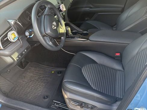 Used 2024 Toyota Camry SE image 7