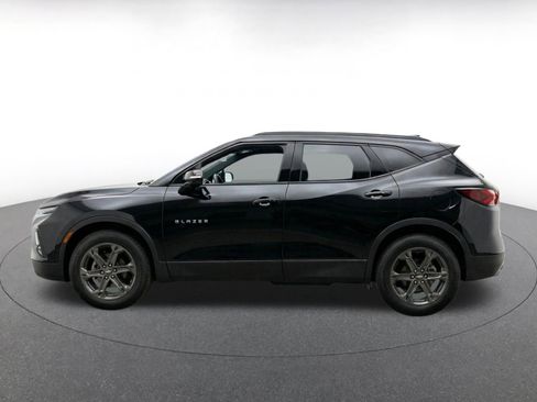Used 2025 Chevrolet Blazer LT FWD image 7