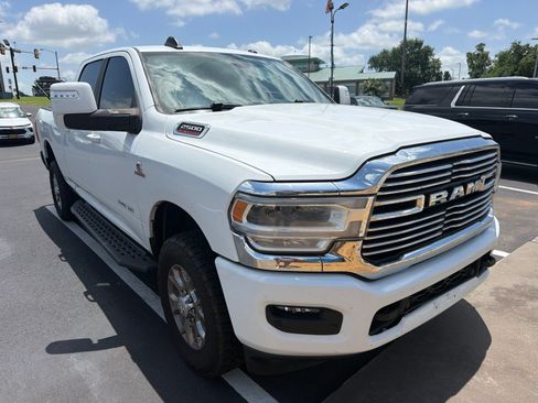Used 2023 RAM 2500 Laramie AWD/4WD image 1