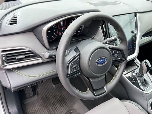 Used 2024 Subaru Outback Onyx Edition AWD/4WD image 4