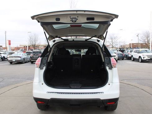 Used 2016 Nissan Rogue SV image 10