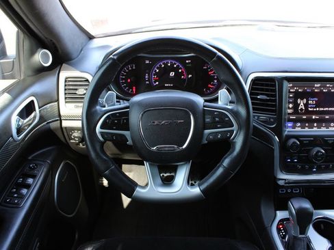 Used 2018 Jeep Grand Cherokee SRT w/ Trailer Tow Group IV AWD/4WD image 10