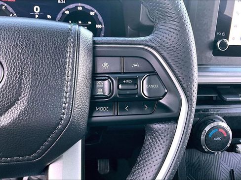 Used 2025 Toyota Tacoma TRD Off-Road image 20