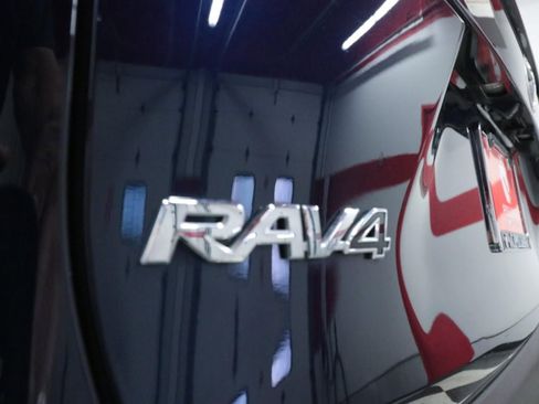 Used 2023 Toyota RAV4 XLE image 8