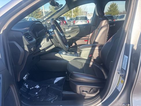 Used 2024 Ford Escape ST-Line image 15
