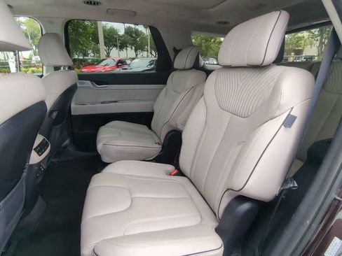 Used 2024 Hyundai Palisade Calligraphy FWD image 17