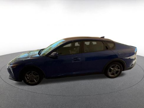 Used 2025 Kia K4 LXS FWD image 8