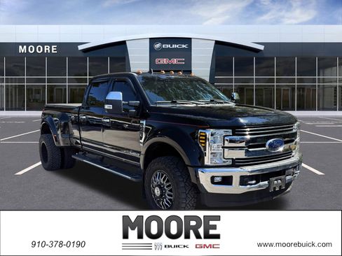 Used 2019 Ford F450 Lariat w/ Lariat Ultimate Package AWD/4WD image 1