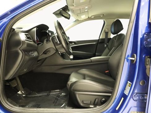 Used 2019 Genesis G70 2.0T Advanced image 13