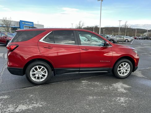 Used 2024 Chevrolet Equinox LT image 8