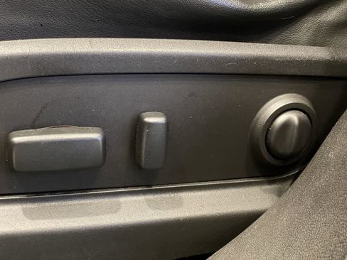 Used 2016 GMC Acadia Denali image 15