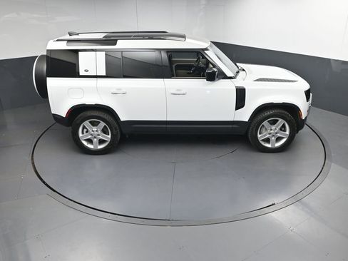 Used 2020 Land Rover Defender 110 SE AWD/4WD image 37