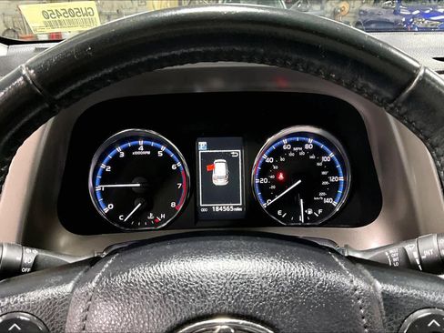 Used 2016 Toyota RAV4 XLE image 26