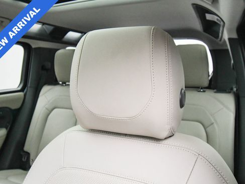 Used 2024 Land Rover Defender 110 S image 50