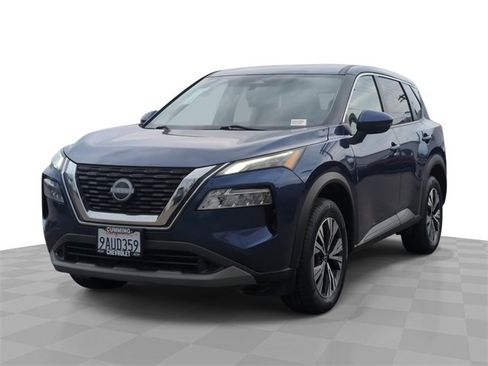 Used 2022 Nissan Rogue SV image 1