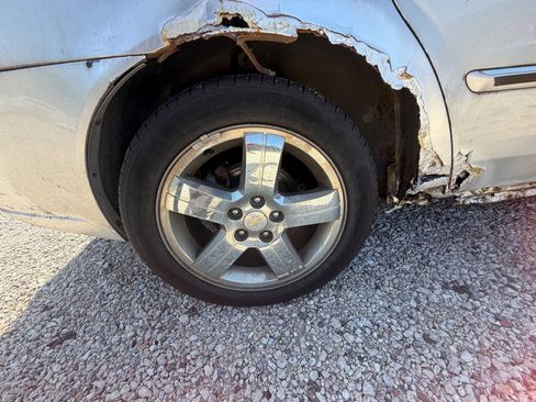 Used 2006 Chevrolet Malibu LTZ FWD image 11