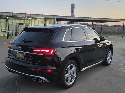 Used 2024 Audi Q5 e Premium Plus w/ Premium Plus Package image 5