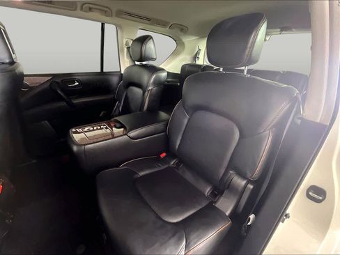Used 2020 Nissan Armada Platinum w/ Captain's Chairs Package RWD image 18