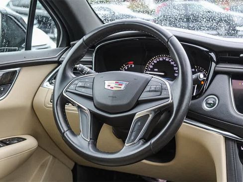Used 2019 Cadillac XT5 AWD image 23