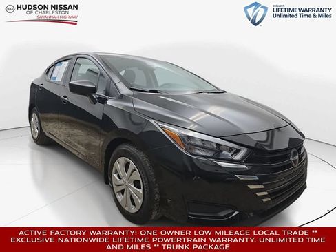 Used 2025 Nissan Versa S w/ Trunk Package FWD image 1
