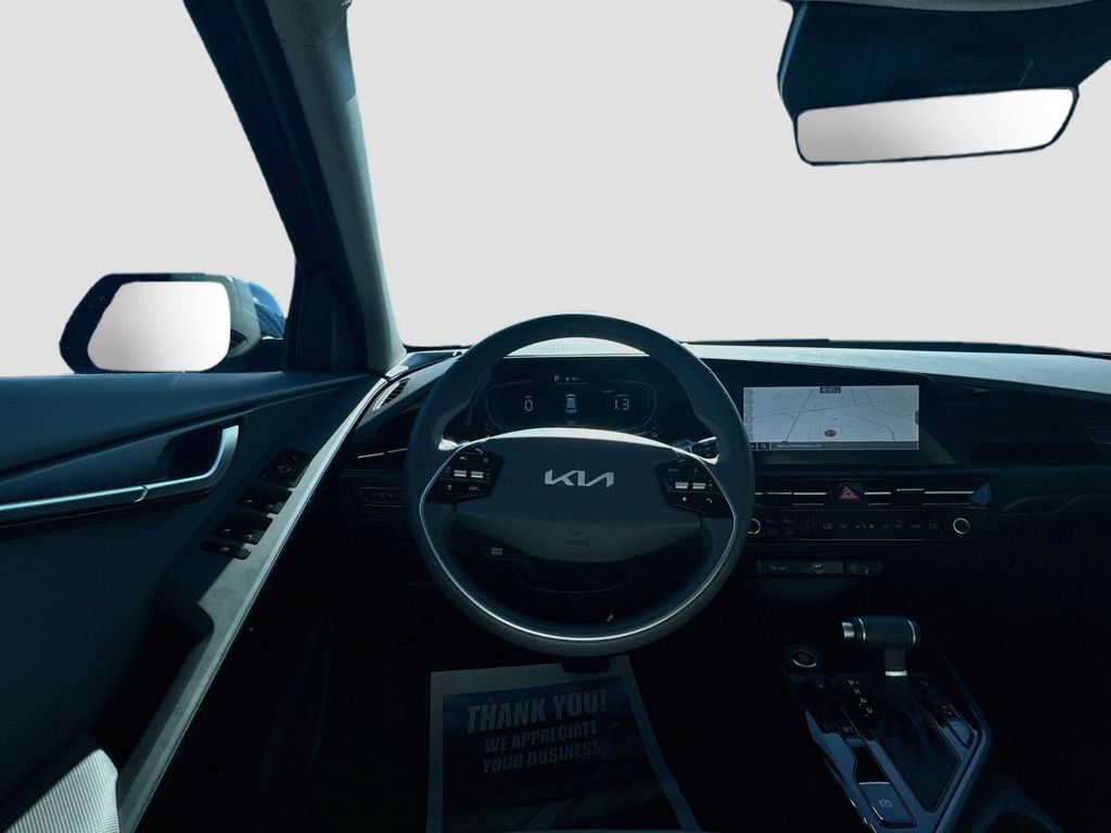 Certified 2025 Kia Niro EX FWD image 25