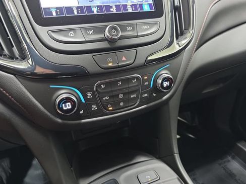 Used 2023 Chevrolet Equinox RS FWD image 24