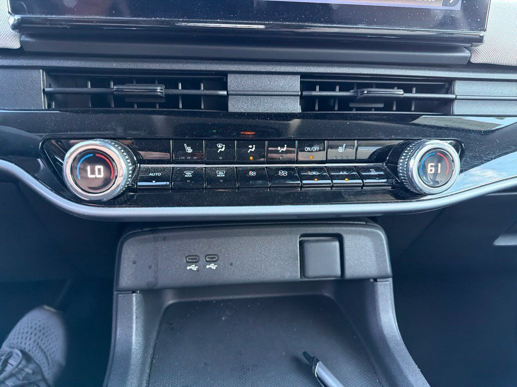 Used 2024 Honda Prologue EX image 29