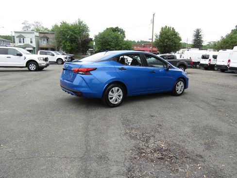 Used 2023 Nissan Versa S FWD image 6