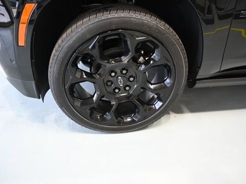 New 2026 Chevrolet Suburban High Country AWD/4WD image 35