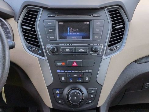 Used 2017 Hyundai Santa Fe Sport FWD image 18