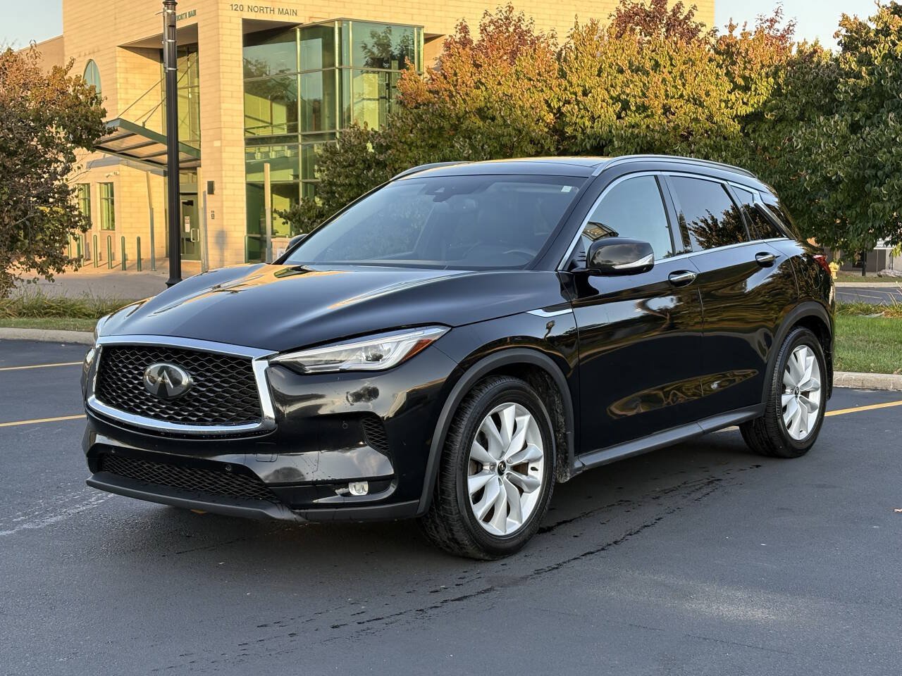 Used 2019 INFINITI QX50 Essential w/ Premium Heat Package AWD/4WD image 1