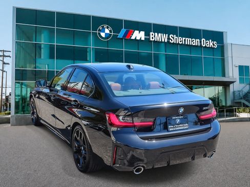 Used 2026 BMW 330i Sedan w/ M Sport Package RWD image 6
