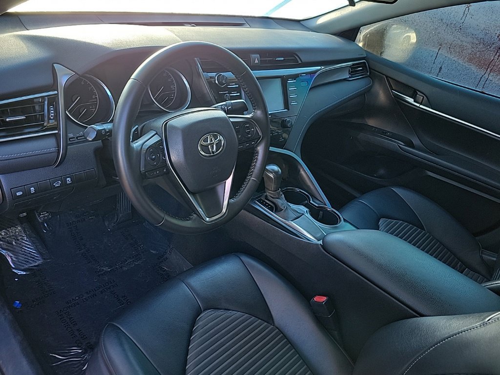 Used 2020 Toyota Camry SE FWD image 7