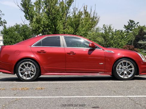 Used 2010 Cadillac CTS V w/ Wood Trim Package RWD image 9