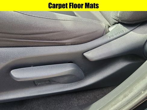 Used 2019 Toyota RAV4 LE w/ Carpet Mat Package FWD image 22