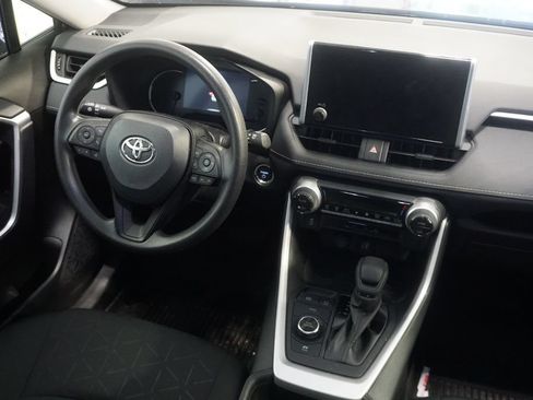 Used 2024 Toyota RAV4 XLE w/ Convenience Package AWD/4WD image 26