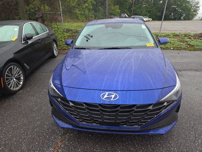 Used 2023 Hyundai Elantra Limited
