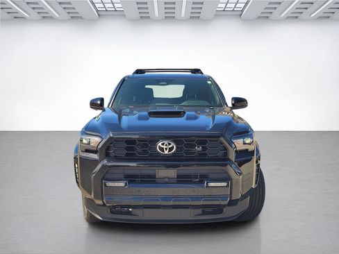 Used 2025 Toyota 4Runner TRD Sport AWD/4WD image 2
