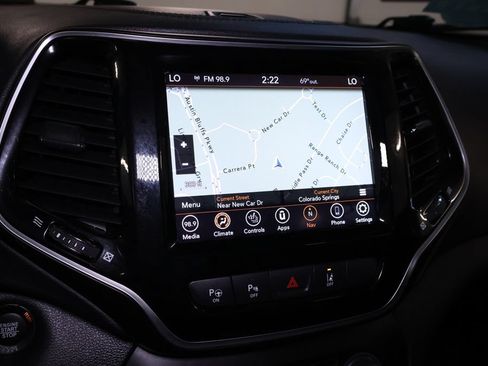 Used 2021 Jeep Cherokee Limited w/ Elite Package AWD/4WD image 35
