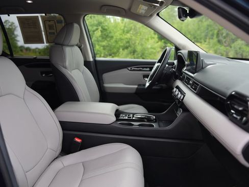 Used 2025 Honda Pilot EX-L image 39