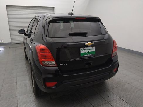 Used 2020 Chevrolet Trax LS w/ Tint and Cruise Package FWD image 6