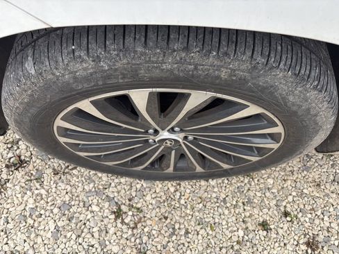 Used 2024 Hyundai Palisade Calligraphy image 8