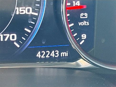 Used 2023 Chevrolet Blazer RS image 12