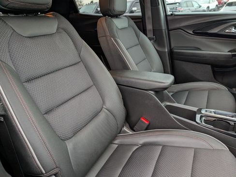 Used 2023 Chevrolet TrailBlazer RS w/ Convenience Package image 26