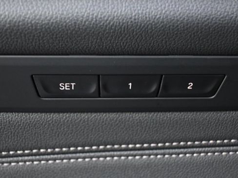 Used 2023 BMW 540i w/ Convenience Package RWD image 25