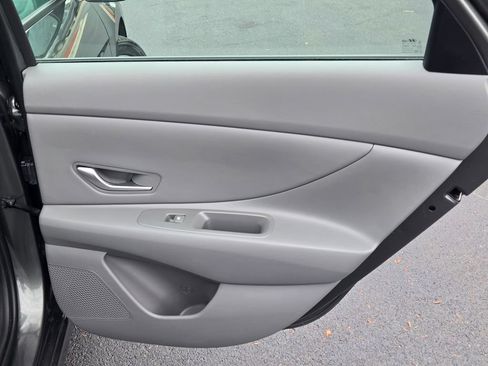 Certified 2025 Hyundai Elantra Sport w/ Cargo Package FWD image 11